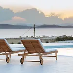 Mesmerizing 5bed With Pool In Kanalia *