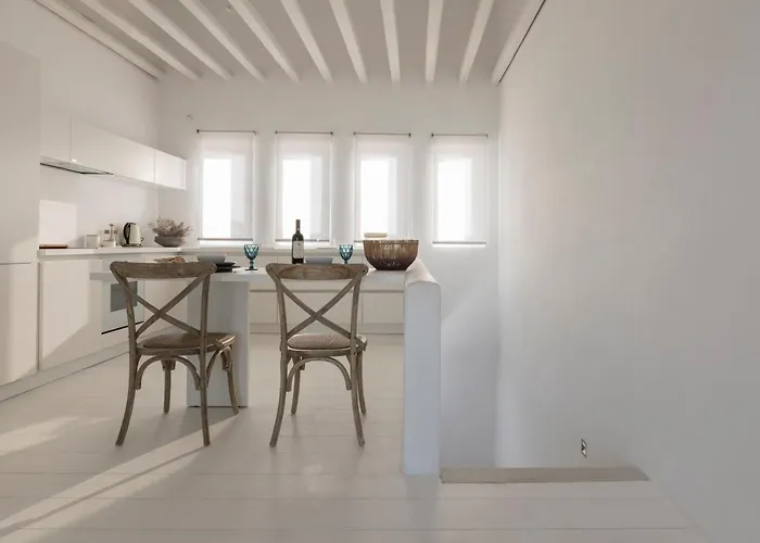 빌라 Mesmerizing 5bed With Pool In Kanalia