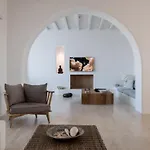 Villa Mesmerizing 5bed With Pool In Kanalia