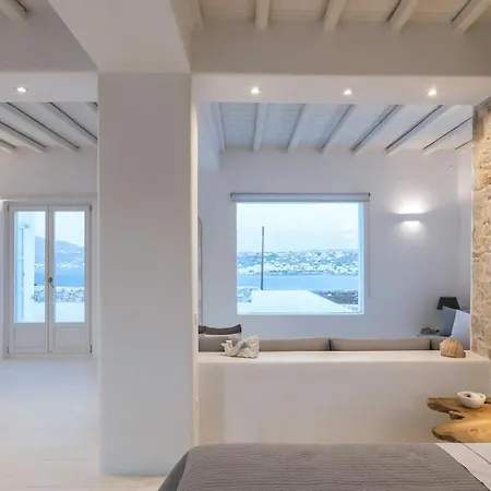 Conza Mykonos *