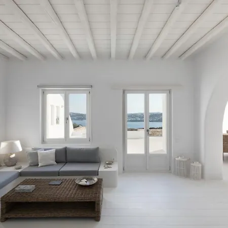 Conza Mykonos Agios Ioannis Diakoftis