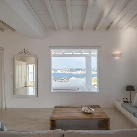 Conza Mykonos Agios Ioannis Diakoftis
